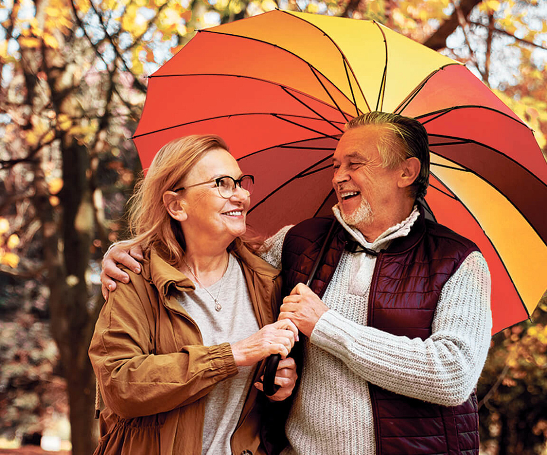 Банк подарит зонтик и деньги пожилым людям при оформлении пенсионного счета